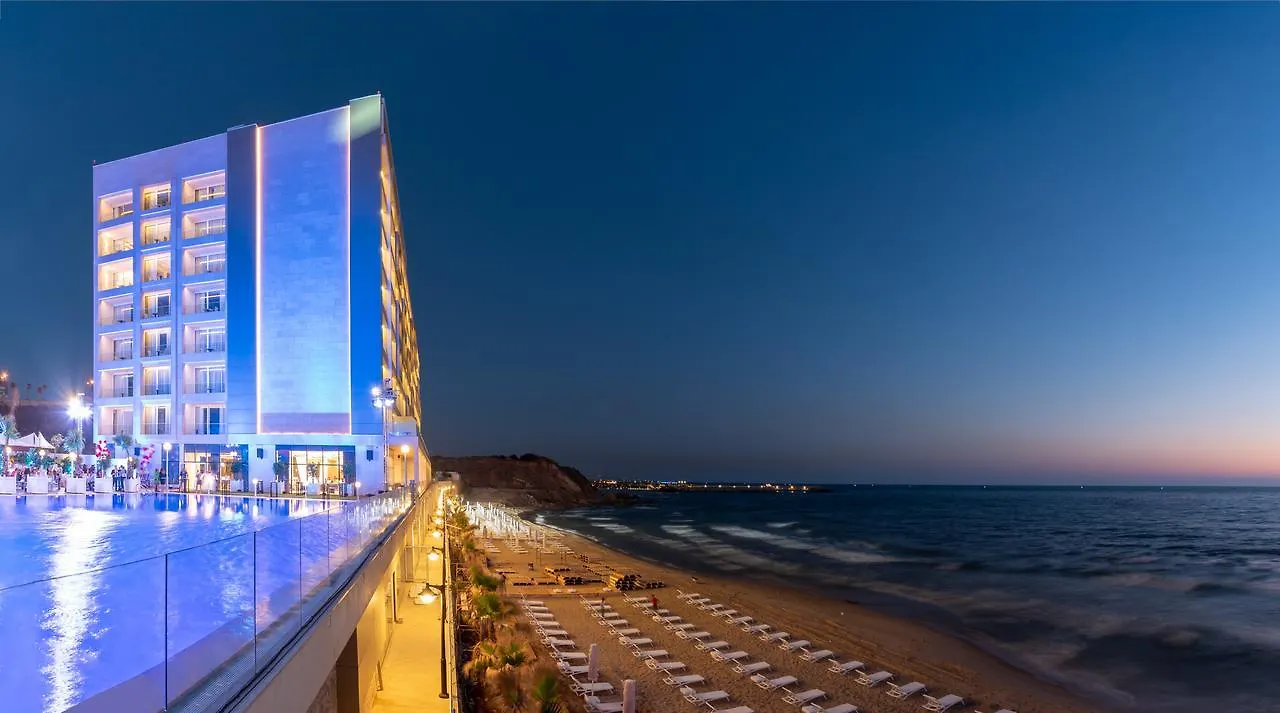 Lancaster Eden Bay Hotel Beirut 5*,  Lebanon