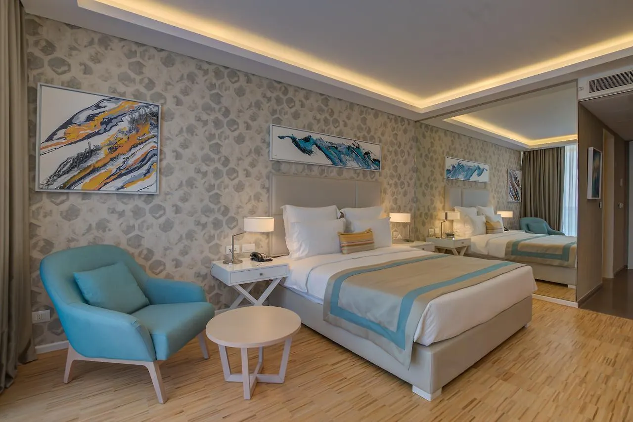Lancaster Eden Bay Hotel Beirut 5*,  Lebanon